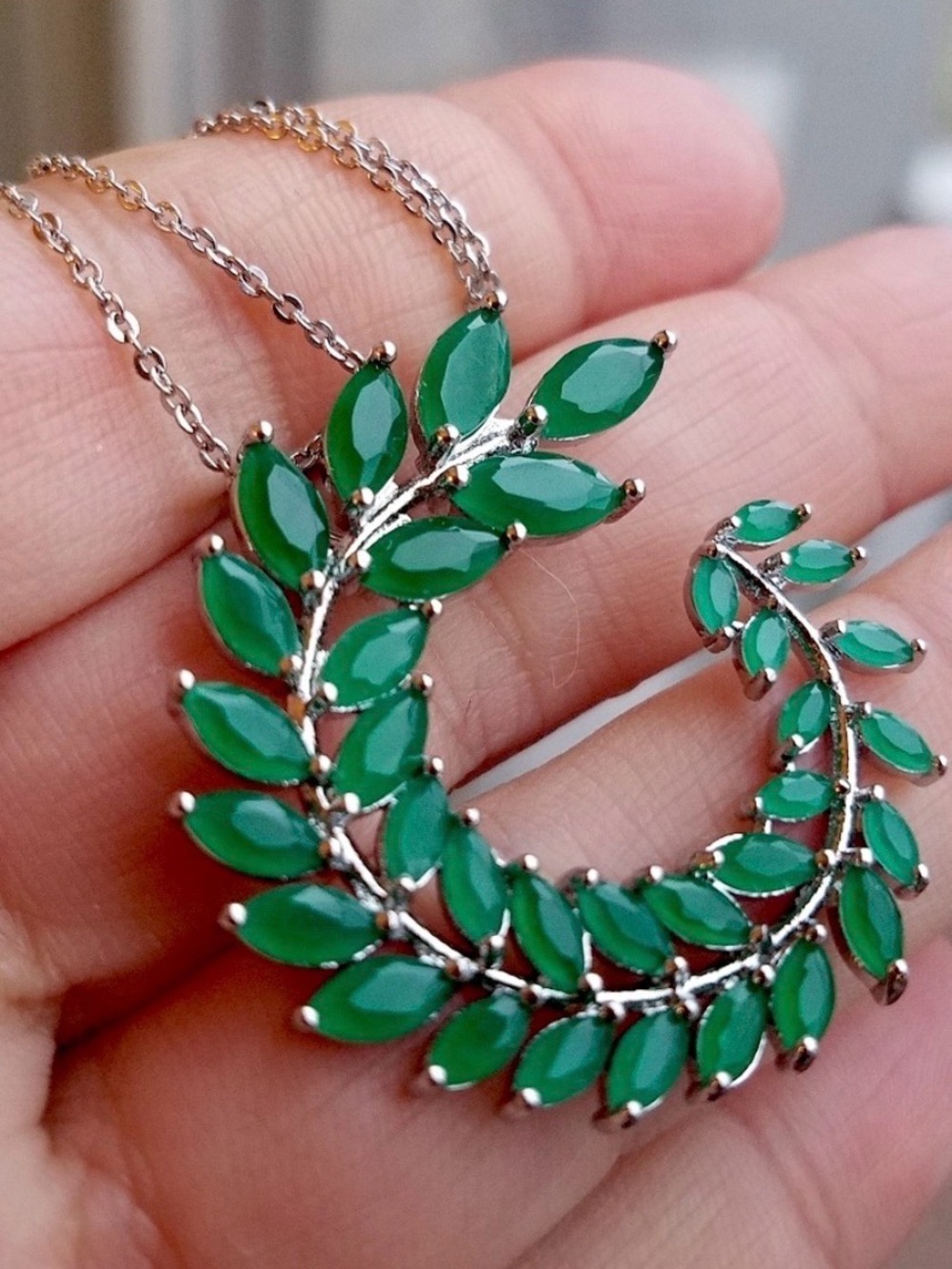 Swarovski Elements 925 Sterling Silver Green Marquis Necklace NEW